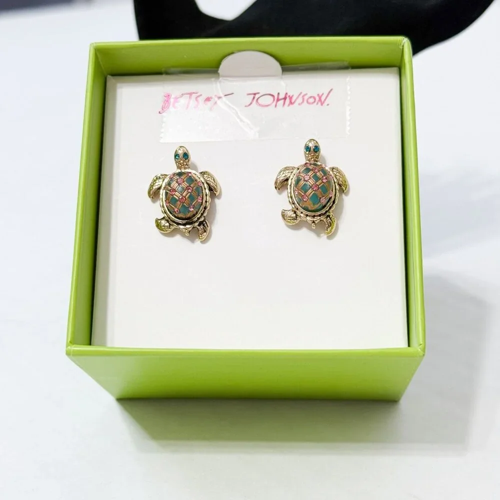 Betsey Johnson NWB Sea Excursion Turtle Stud Earrings